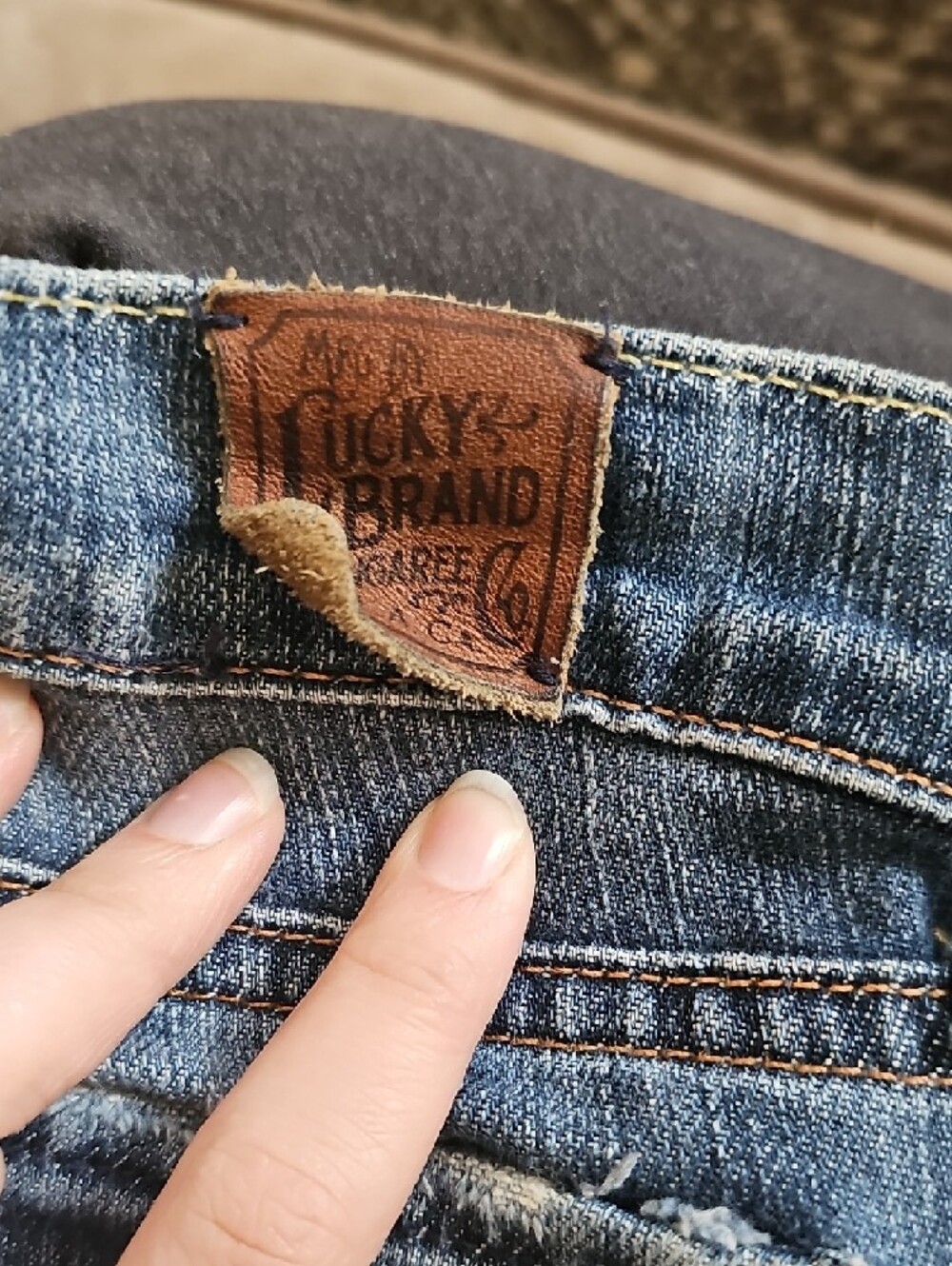 Y2k Lucky Brand Women's Light Blue Denim Jeans - Picture 5 of 7